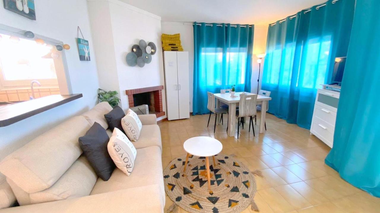 Teules 1 3 Apartman Roses Kültér fotó