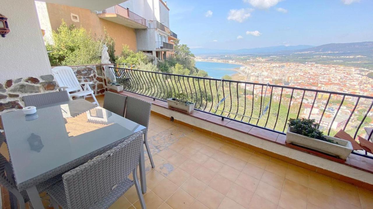 Teules 1 3 Apartman Roses Kültér fotó
